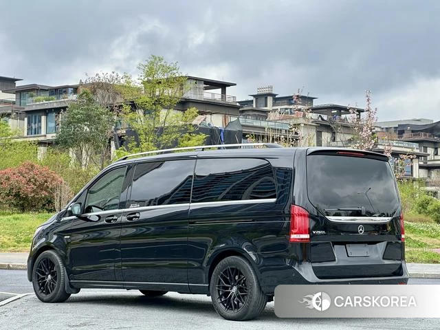 Mercedes-Benz V-class id 4277967 из Китая 17