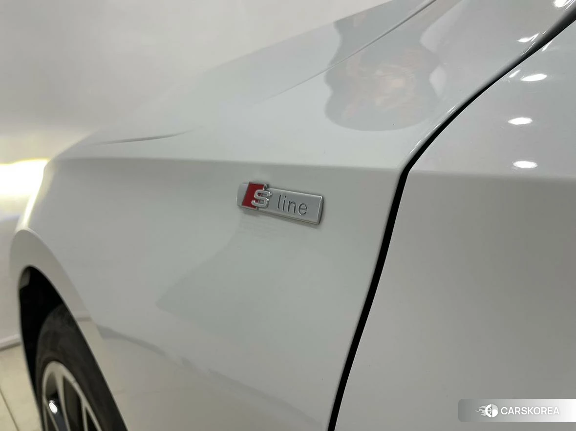 Audi A3 id 4510398 из Китая 17