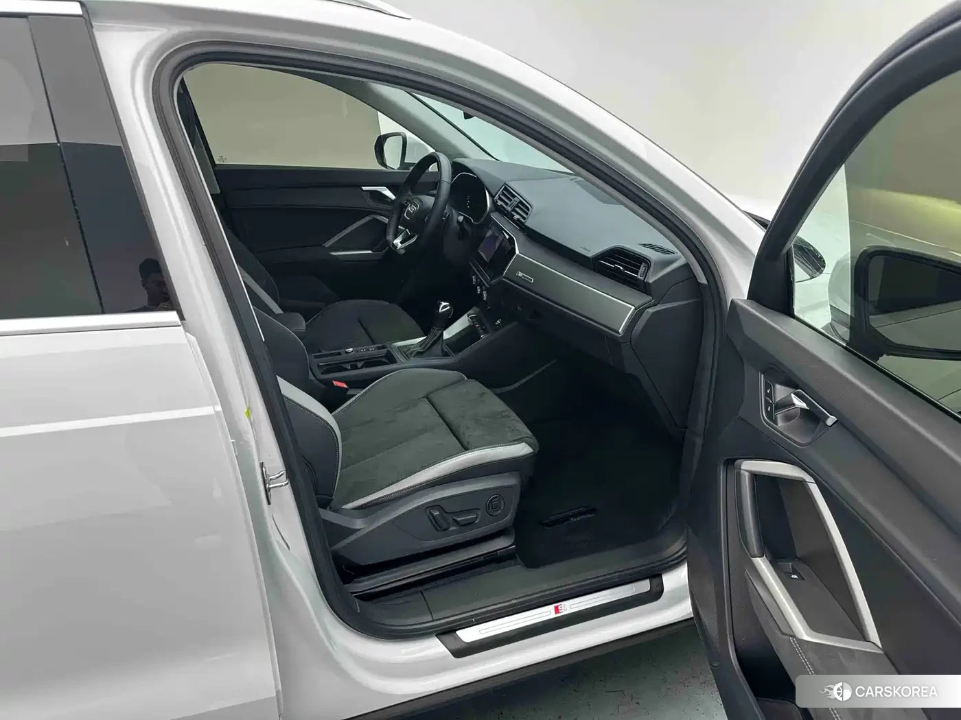 Audi Q3 id 4644589 из Китая 17