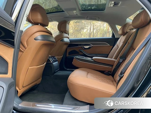 Audi A8 id 4241084 из Китая 10