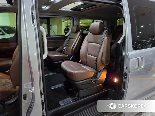 Hyundai The New Grand Starex id 3469183 из Кореи 17