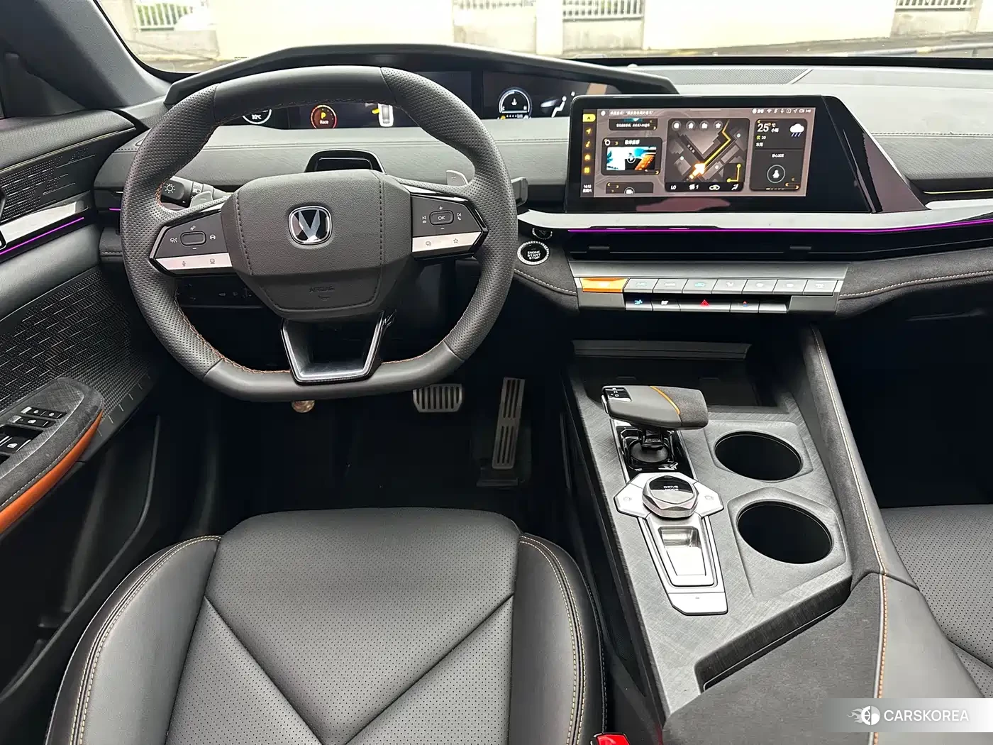 Chang'an Changan UNI-V id 4576272 из Китая 7