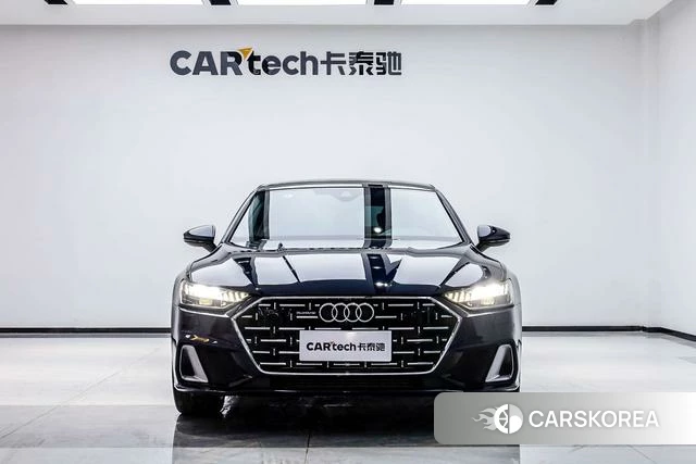 Audi A7L id 4298028 из Китая 31