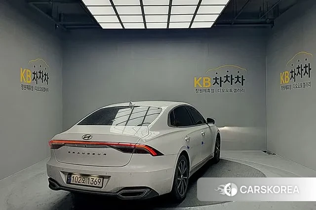 Hyundai The New Grandeur IG id 3416409 из Кореи 17