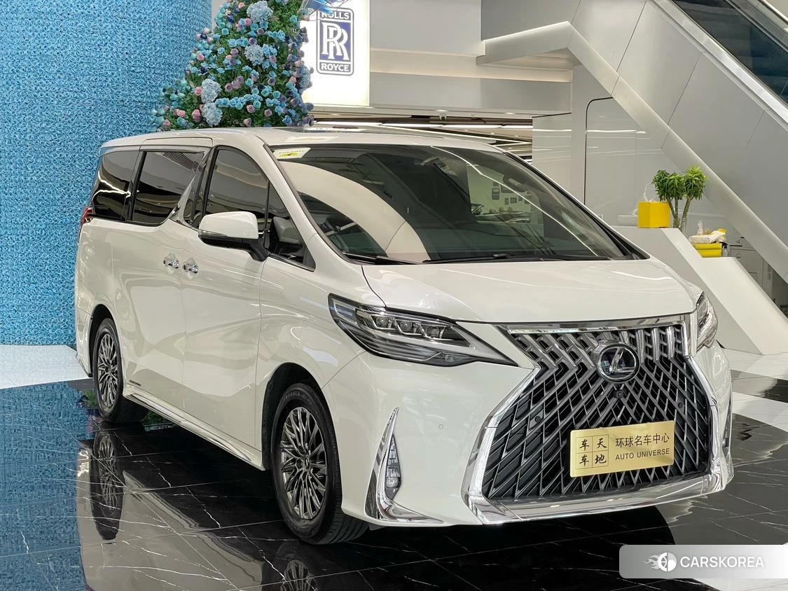 Lexus LM id 4515205 из Китая 34