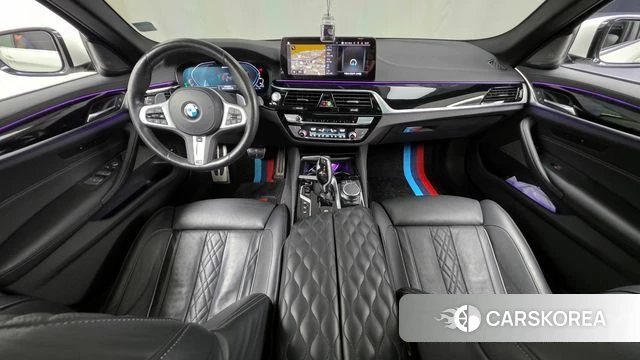 BMW 5 Series (G30) id 3812986 из Кореи 17