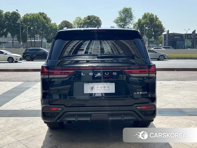 Lexus LX id 4254483 из Китая 12
