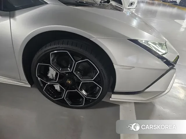 Lamborghini Huracan id 3088030 из Кореи 16