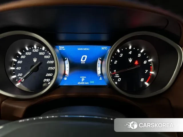 Maserati Ghibli id 2886191 из Кореи 17