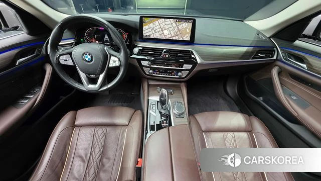 BMW 5 Series (G30) id 4562452 из Кореи 17