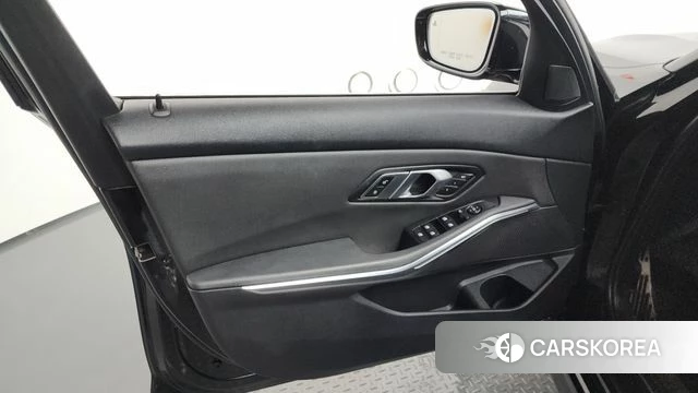 BMW 3 Series (G20) id 4595374 из Кореи 12