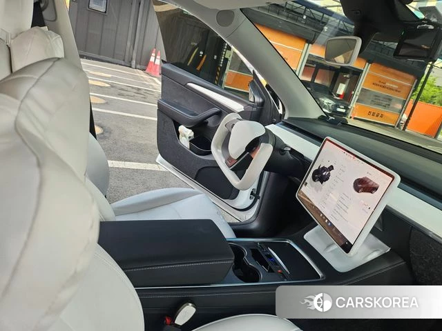 Tesla Model Y id 4427756 из Кореи 16