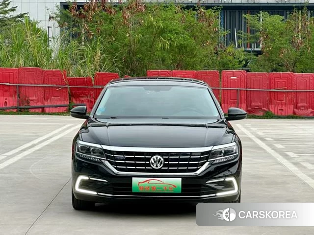 Volkswagen Passat PHEV id 4221893 из Китая 17