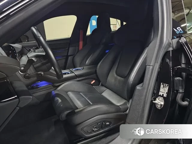 Porsche Taycan id 3263985 из Кореи 17