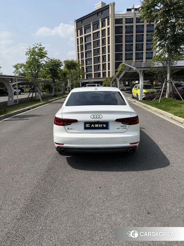 Audi A4L id 4214559 из Китая 13