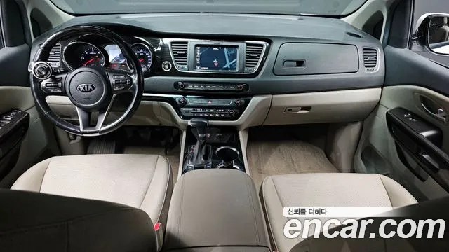 Kia The New Carnival id 2558750 из Кореи 17