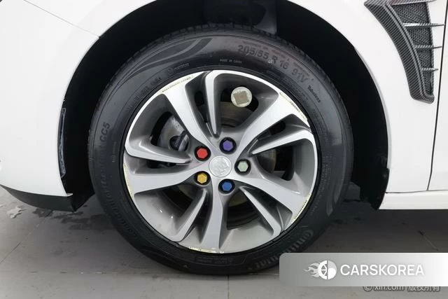 Buick Weilang id 4213952 из Китая 21
