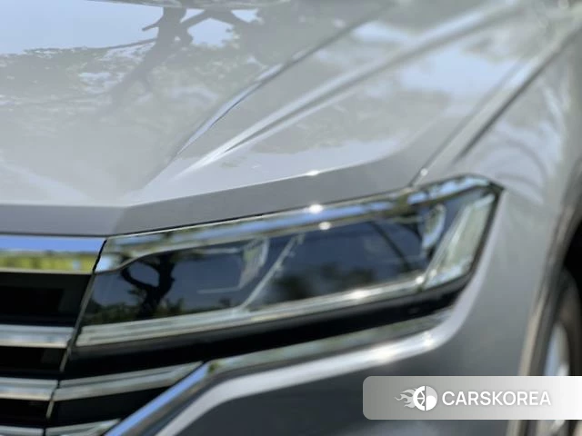 Volkswagen Touareg id 4211570 из Китая 19