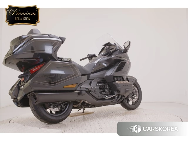 Проданный Honda GL1800 TOUR DCT 2026 из Японии, фото 5