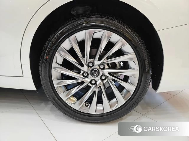 Lexus ES300h 7th generation id 4704896 из Кореи 12