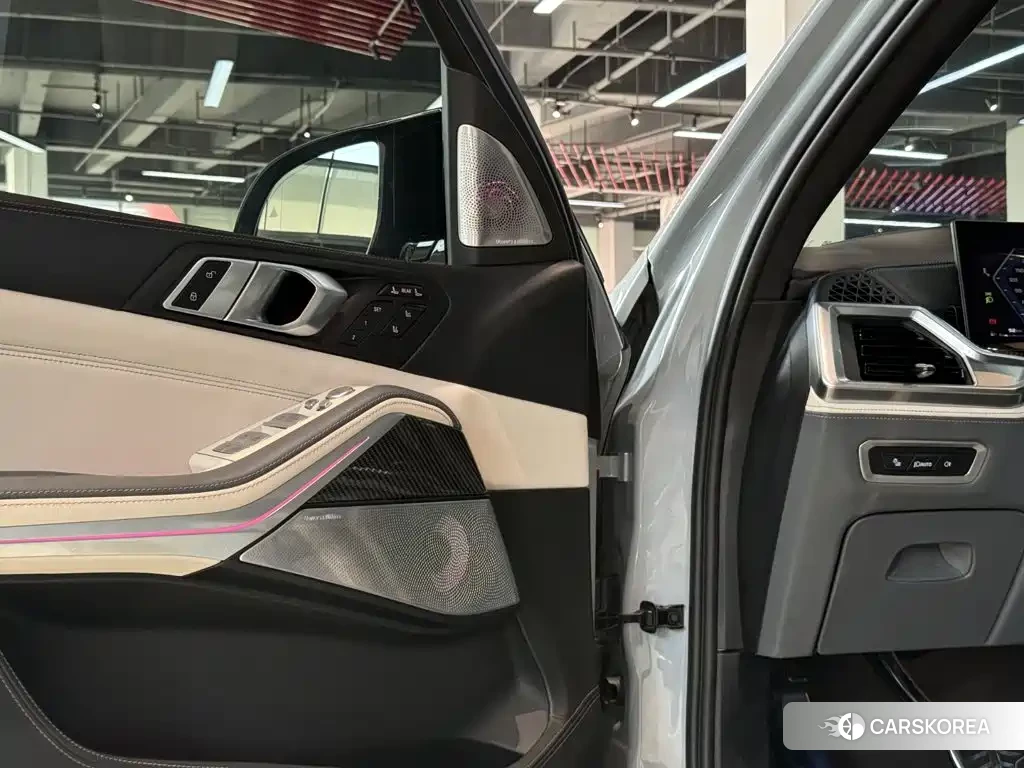 BMW X7 id 4600499 из Китая 23
