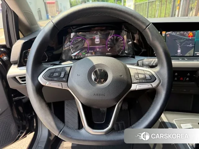 Volkswagen Golf 8th Generation id 2975198 из Кореи 17