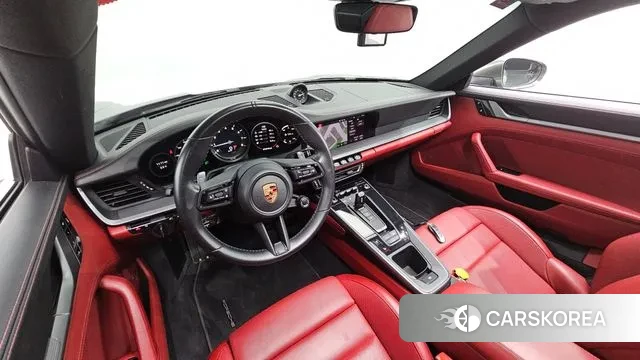 Porsche 911(992) id 3666353 из Кореи 17