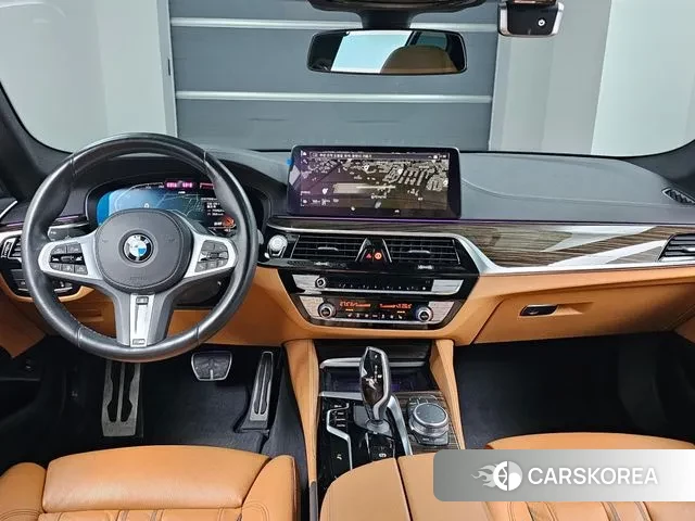 BMW 5 Series (G30) id 3479293 из Кореи 17