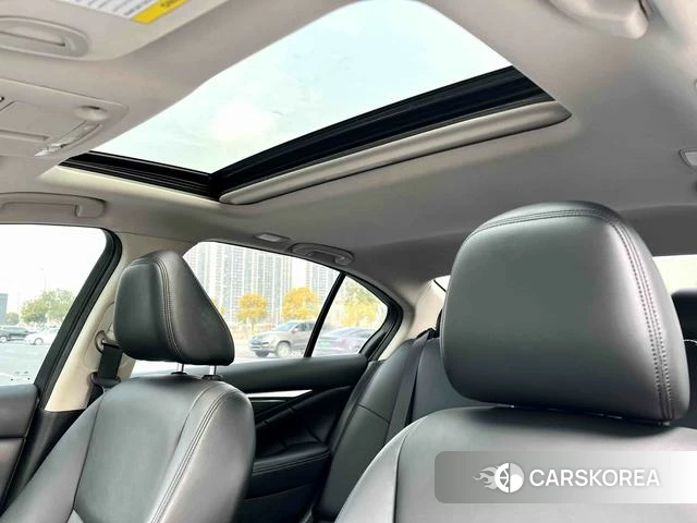 Infiniti Q50L id 3896134 из Китая 18