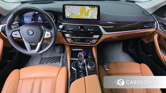 BMW 5 Series (G30) id 3717373 из Кореи 17