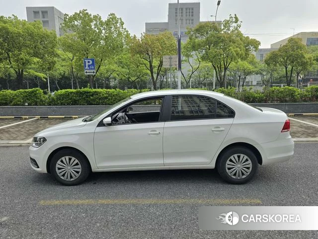 Volkswagen Santana id 4263183 из Китая 10