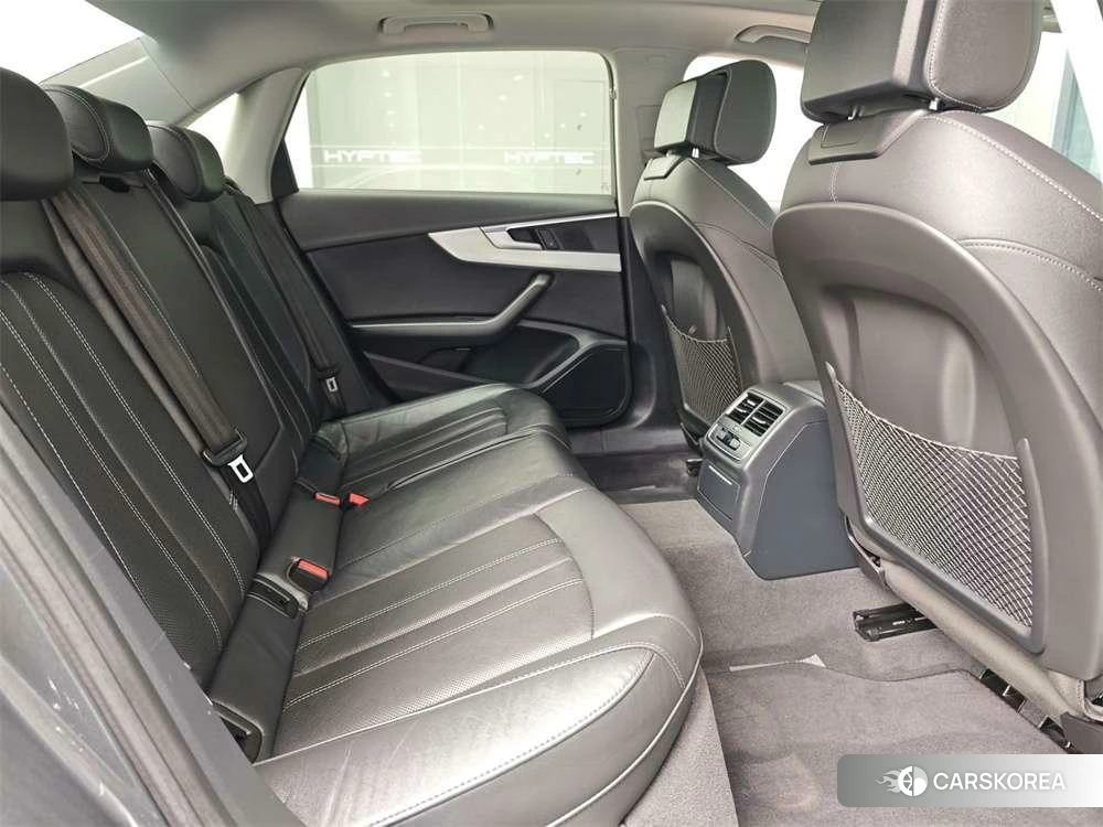 Audi A4L id 4420319 из Китая 12