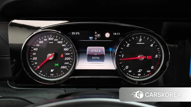 Mercedes-Benz E-Class W213 id 4698757 из Кореи 27
