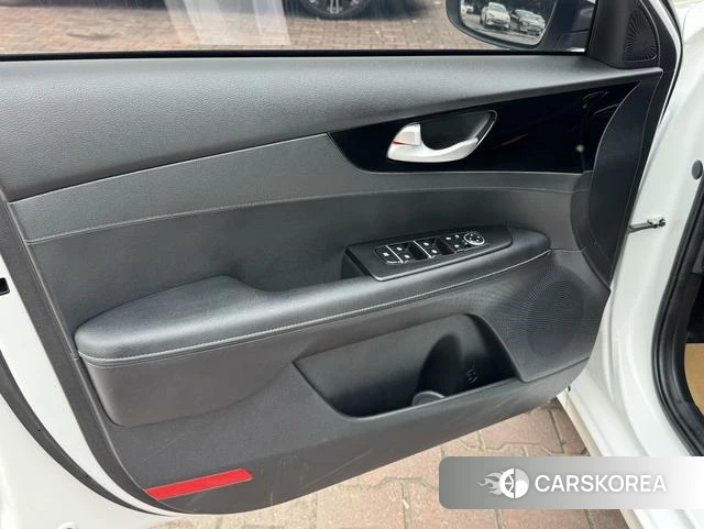 Kia K3 id 4277328 из Китая 21