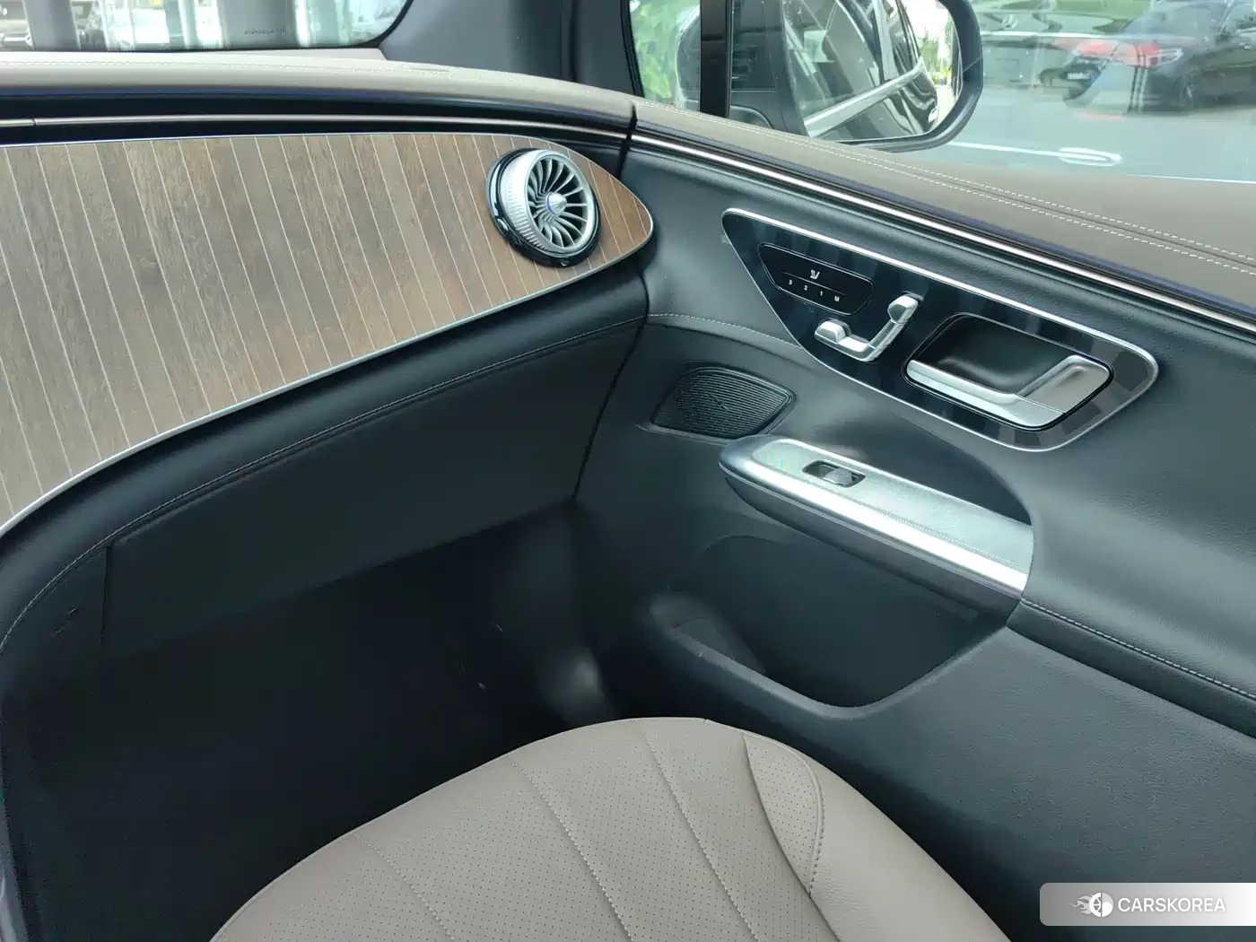 Mercedes-Benz EQE SUV id 4545826 из Китая 12