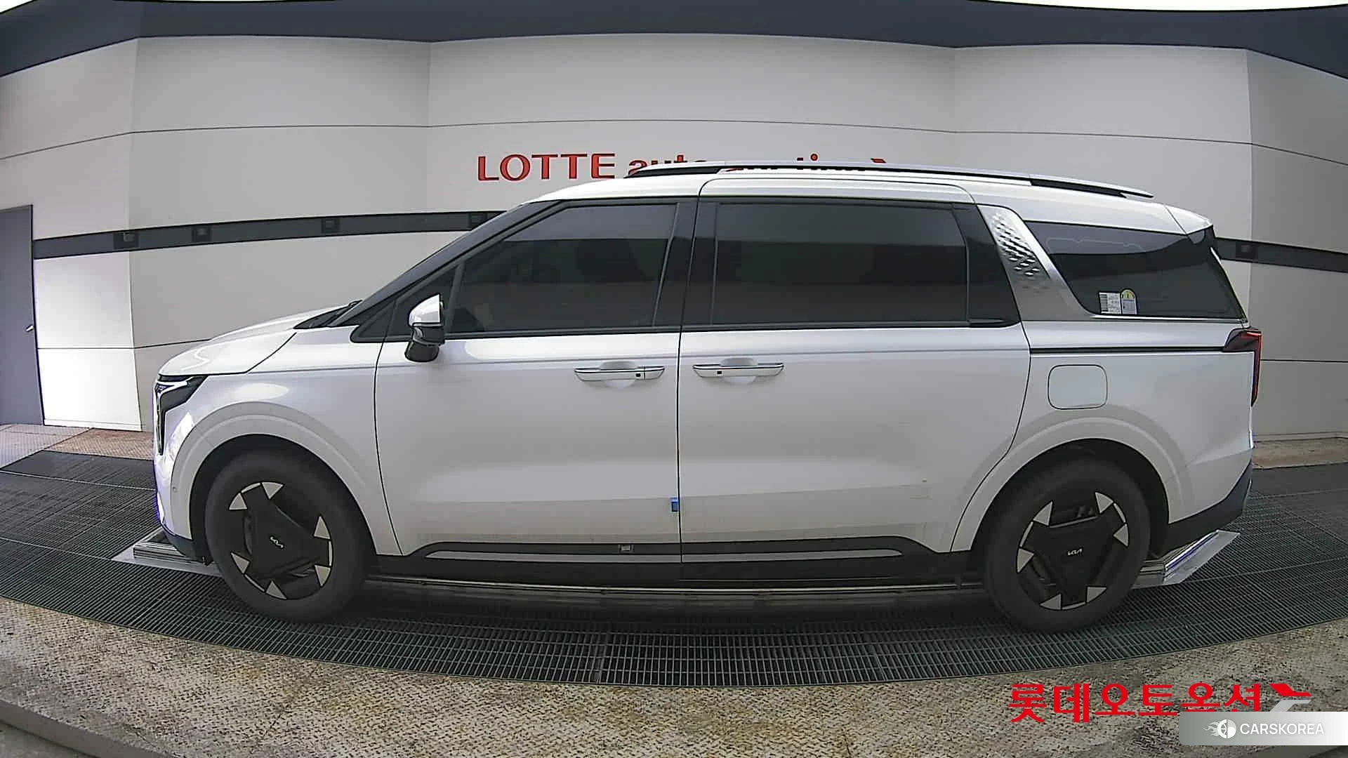 Kia Carnival Hybrid id 3888292 из Кореи 35