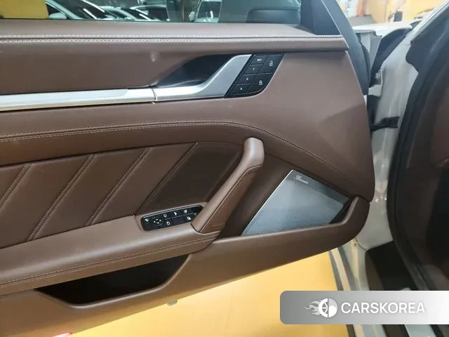 Porsche 911(992) id 3263259 из Кореи 17