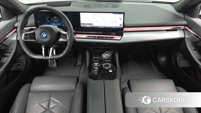BMW 5 Series (G60) id 4387993 из Кореи 32