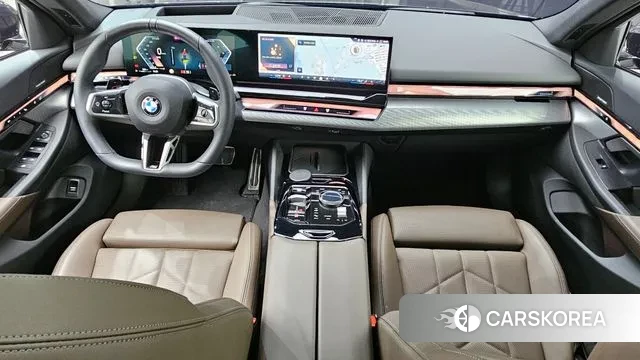 BMW 5 Series (G60) id 3517472 из Кореи 17