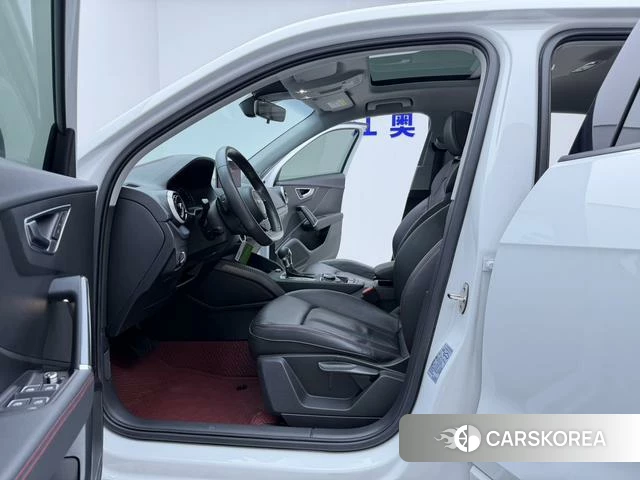 Audi Q2L id 4265948 из Китая 19