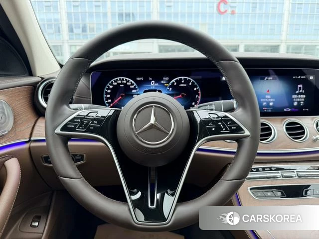 Mercedes-Benz E-class id 4306910 из Китая 15