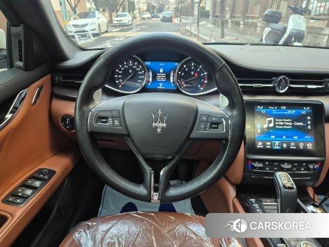 Maserati Quattroporte id 4595183 из Кореи 17