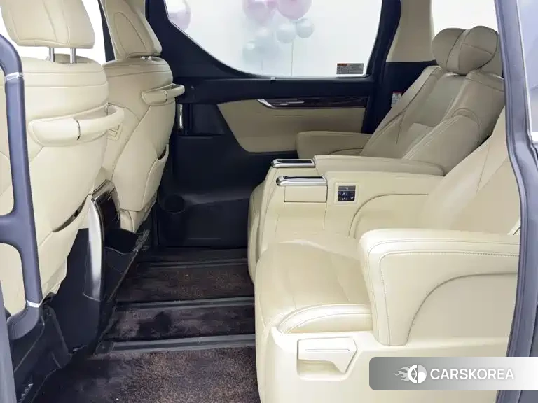 Toyota Elfa id 4600812 из Китая 15