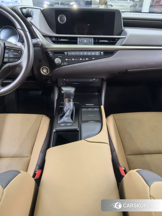 Lexus ES id 4219900 из Китая 15