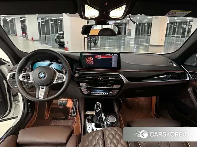 BMW 5 Series (G30) id 3334606 из Кореи 17