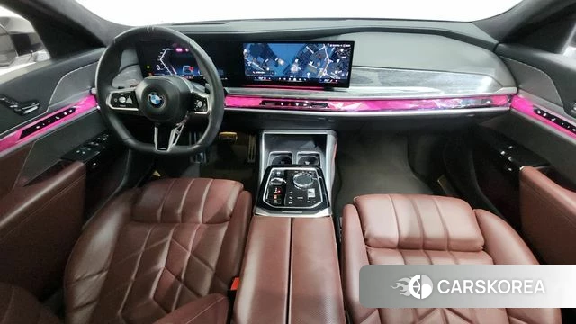 BMW 7 Series (G70) id 4267049 из Кореи 32