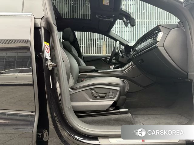 Audi Q8 id 4387559 из Китая 15