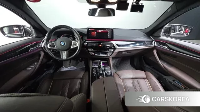 BMW 5 Series (G30) id 3026946 из Кореи 17