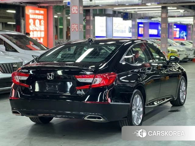 Honda Accord id 4219306 из Китая 12