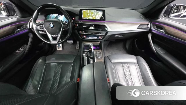 BMW 5 Series (G30) id 3905851 из Кореи 17